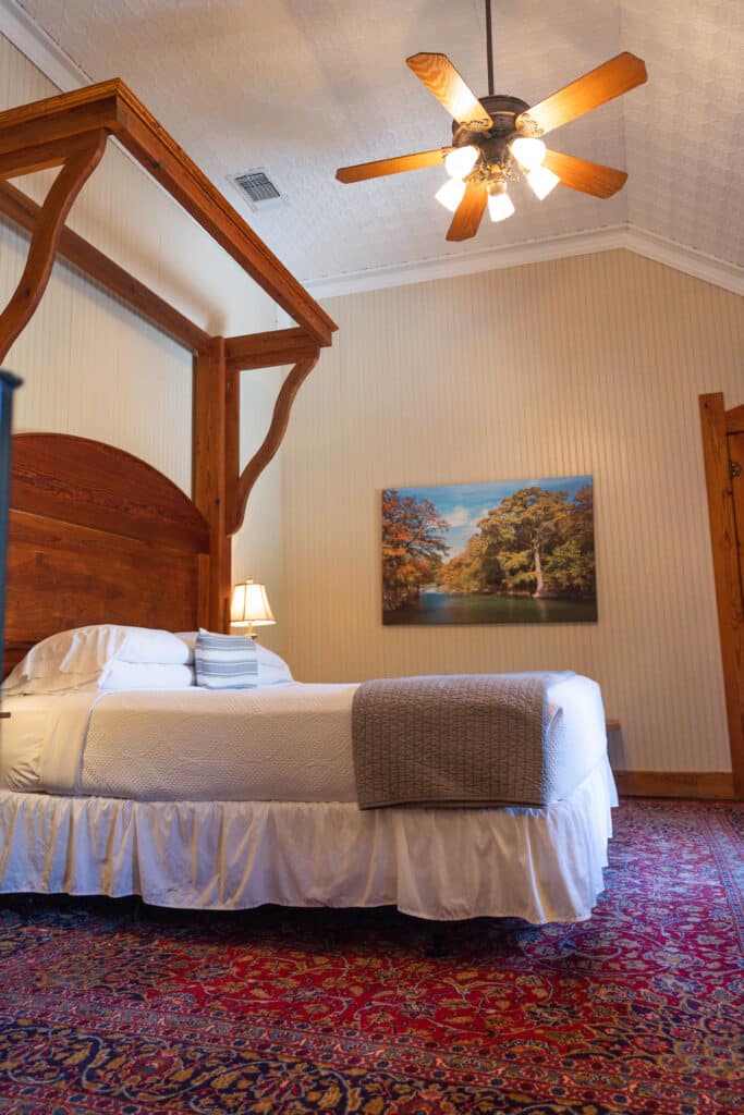 Sunday Haus #17 gallery