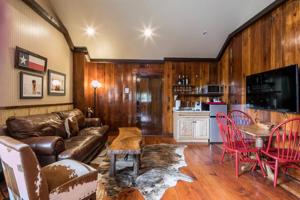 Texas Suite gallery