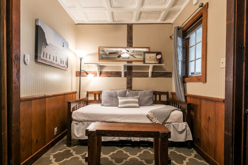 Harriet Haus #27 gallery