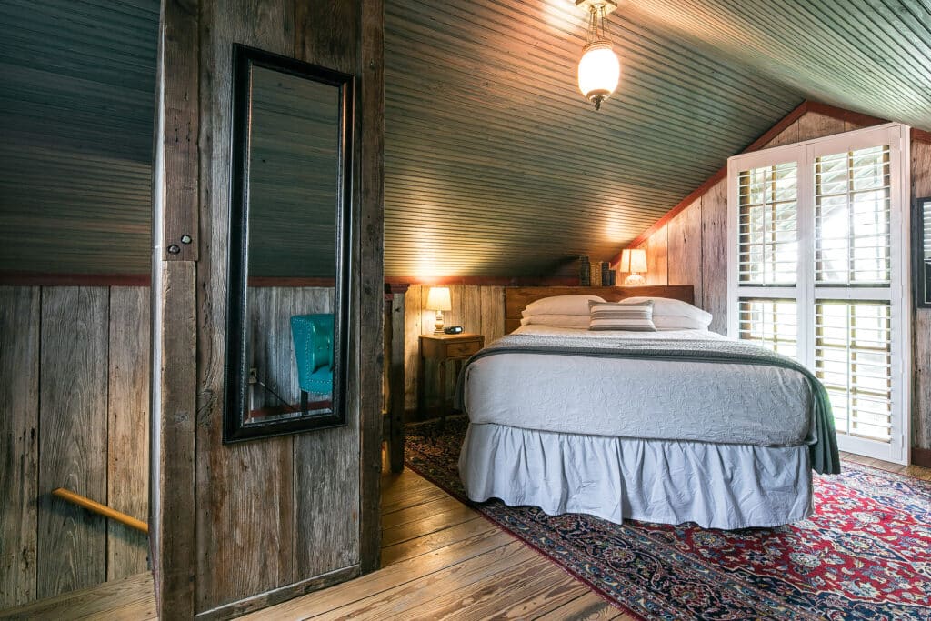 River Tree Loft gallery