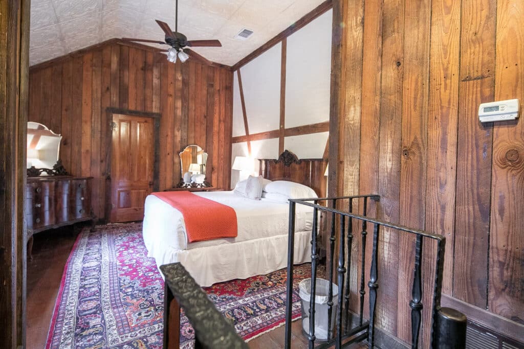 Sunday Haus #18 gallery